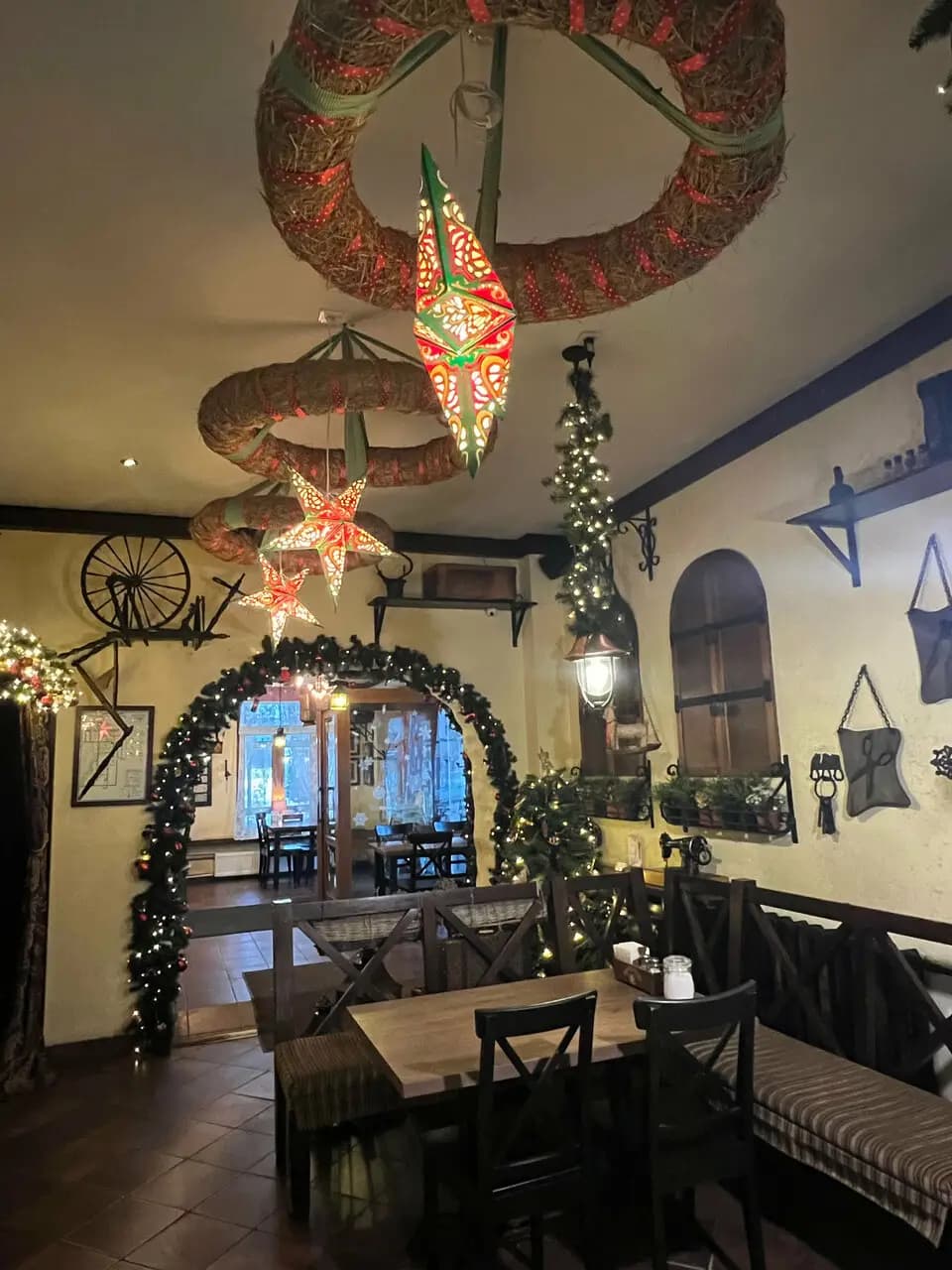 Дом коромыслом