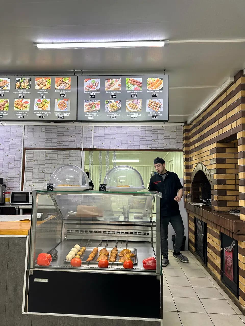 Шашлычный двор