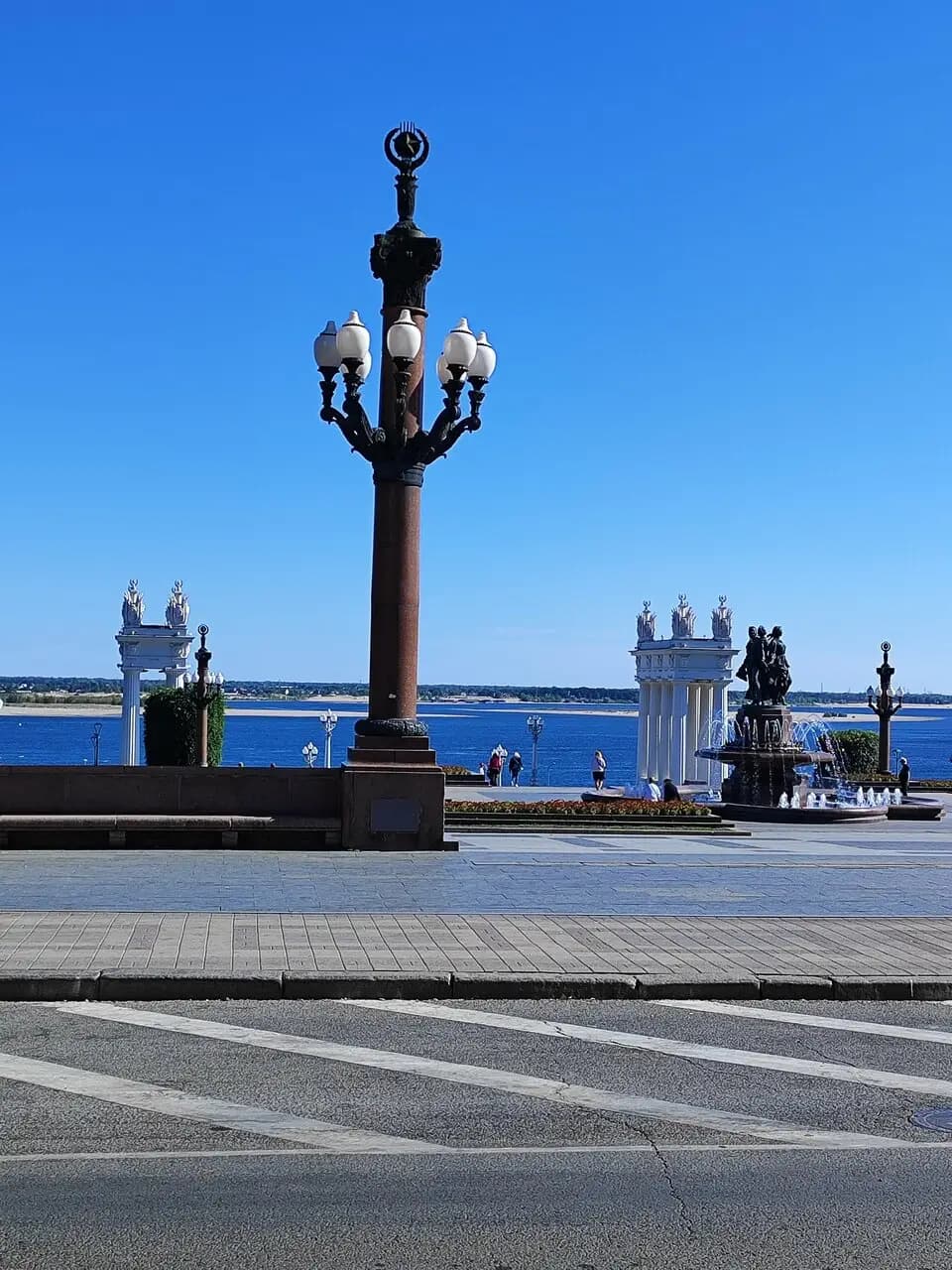 Библиотека