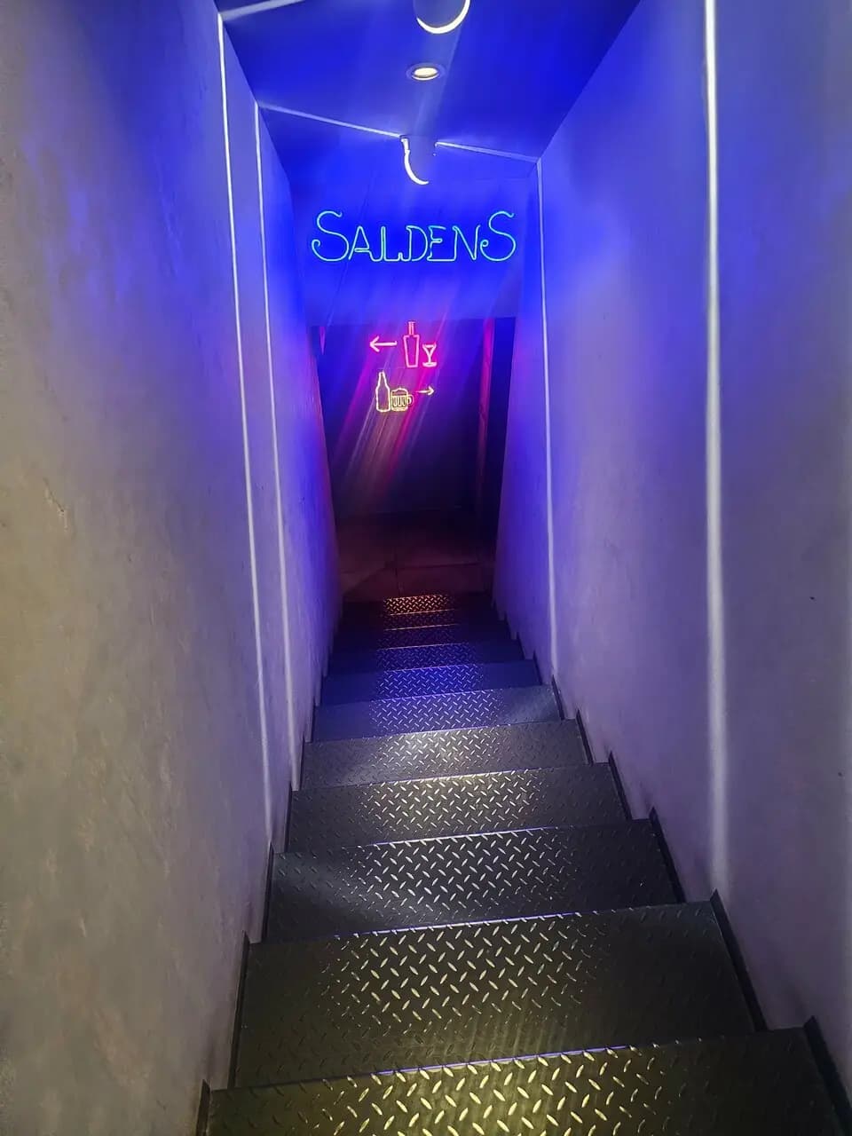 Рюмочные отношения