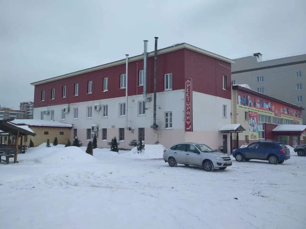 Султан Палаз