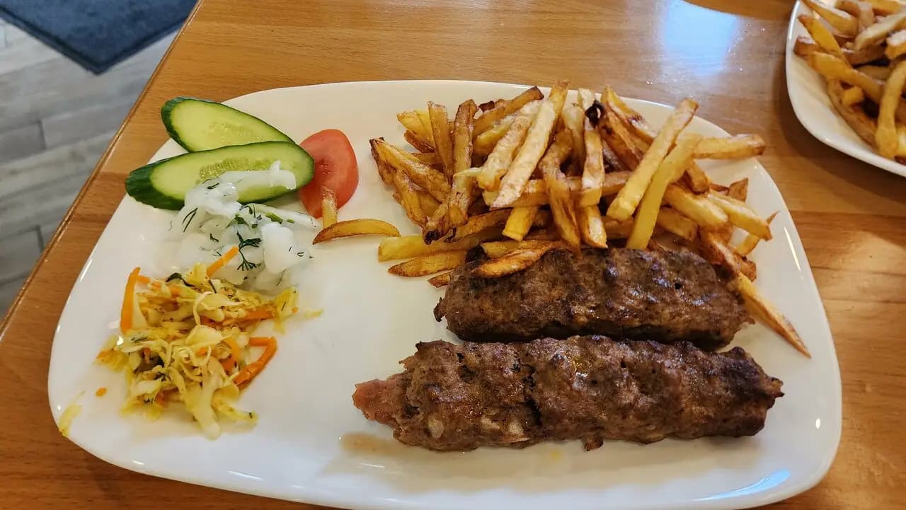 Шашлычный двор