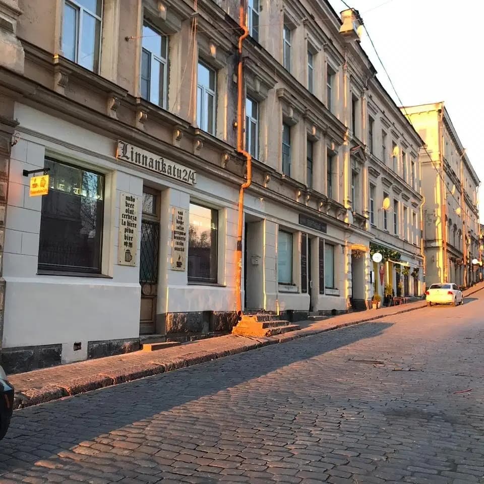 Linnankatu 2/4