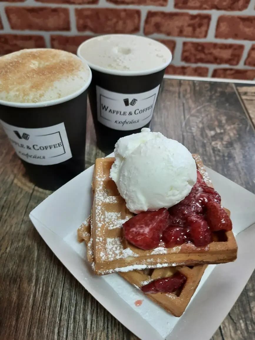 Вафли и кофе