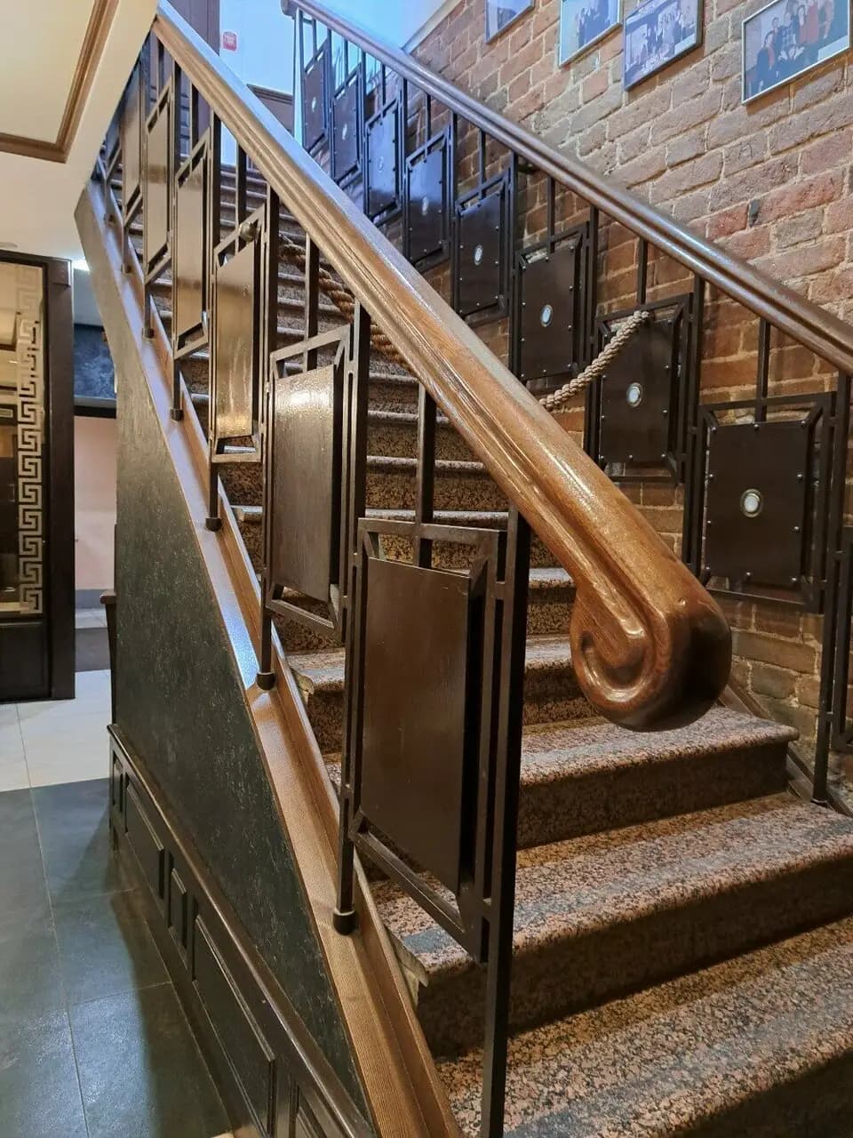 Петров двор