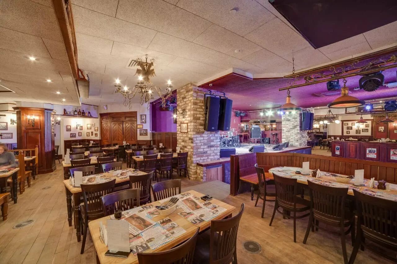 Максимилианс