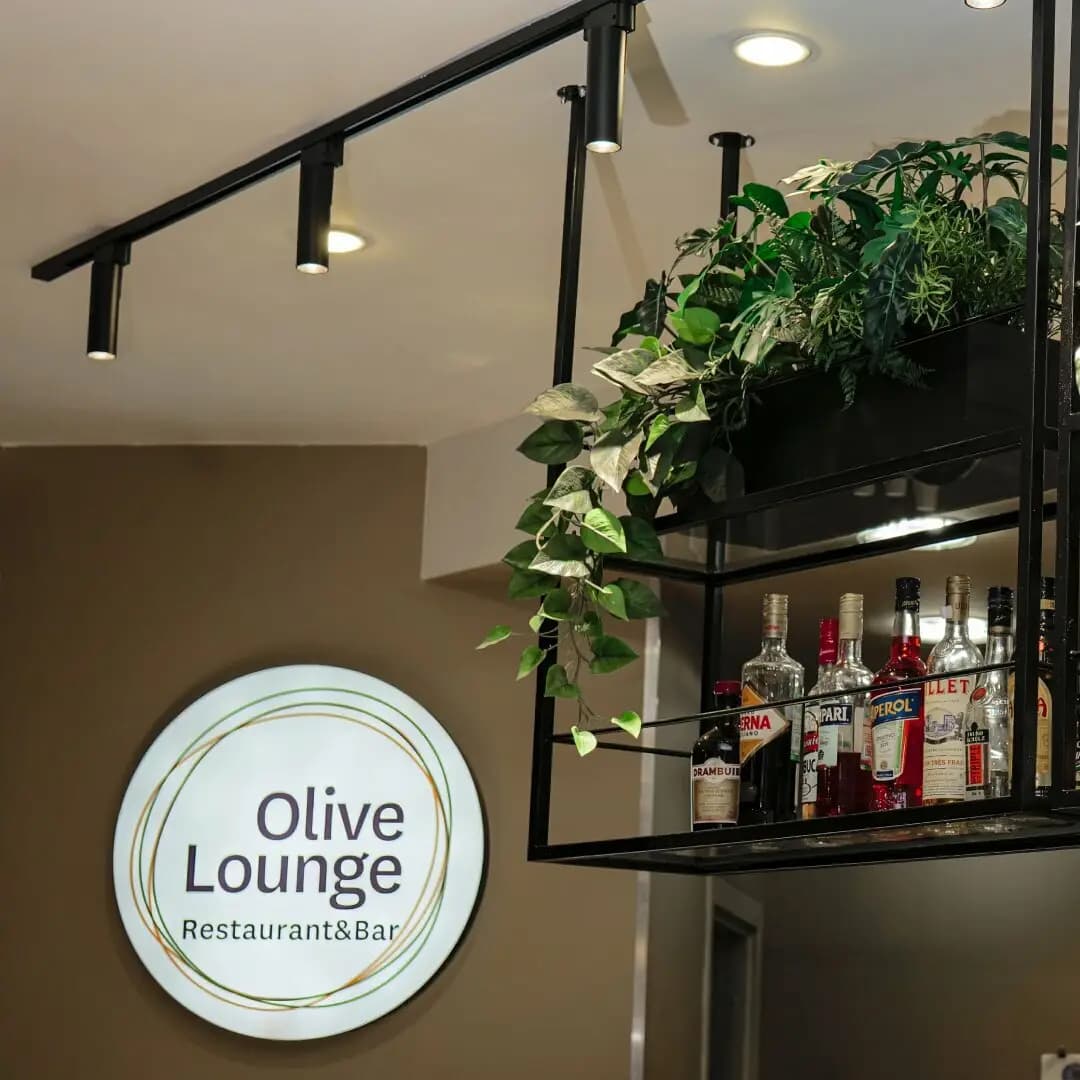 Olive Lounge