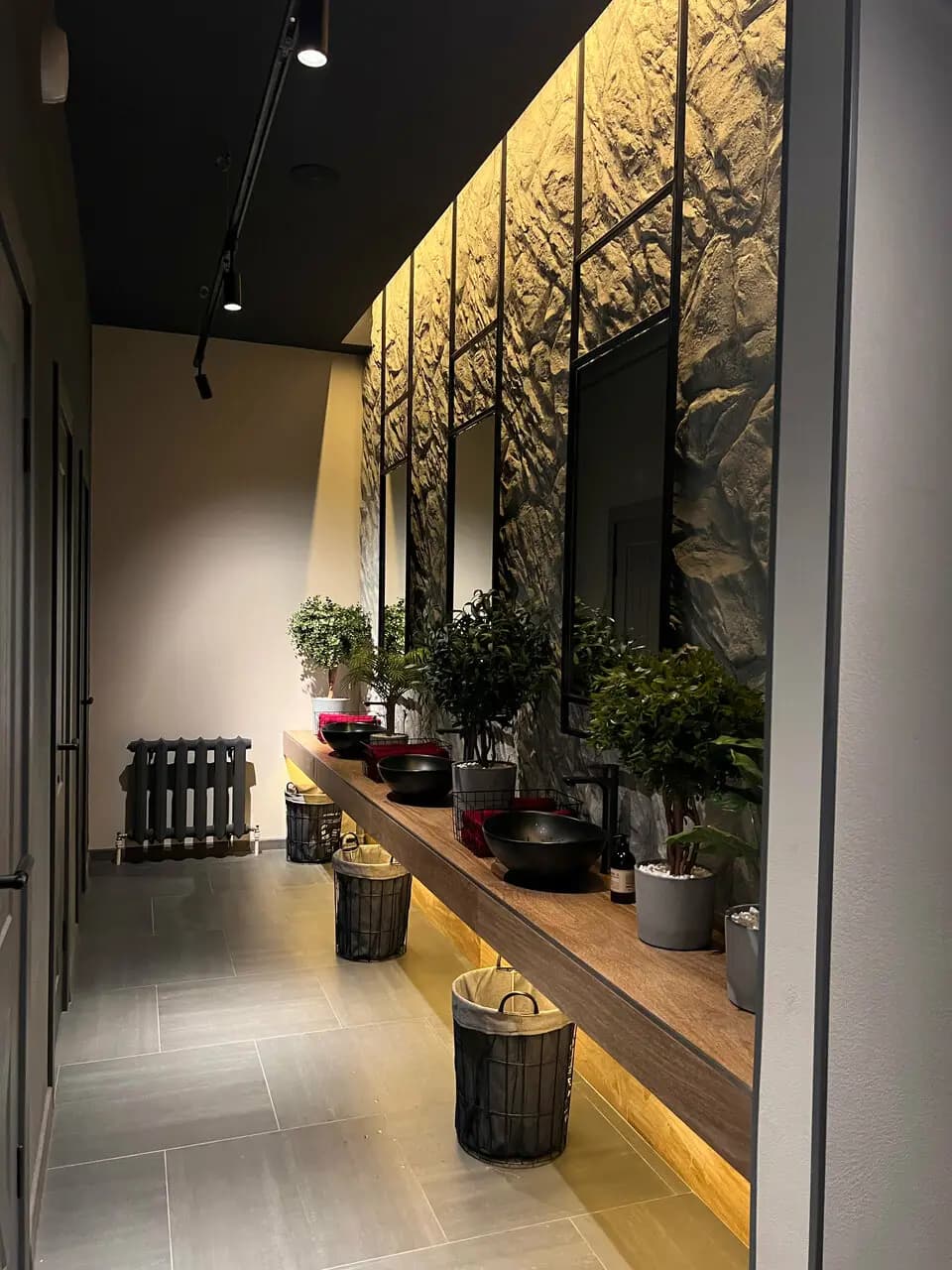 Мидийное место