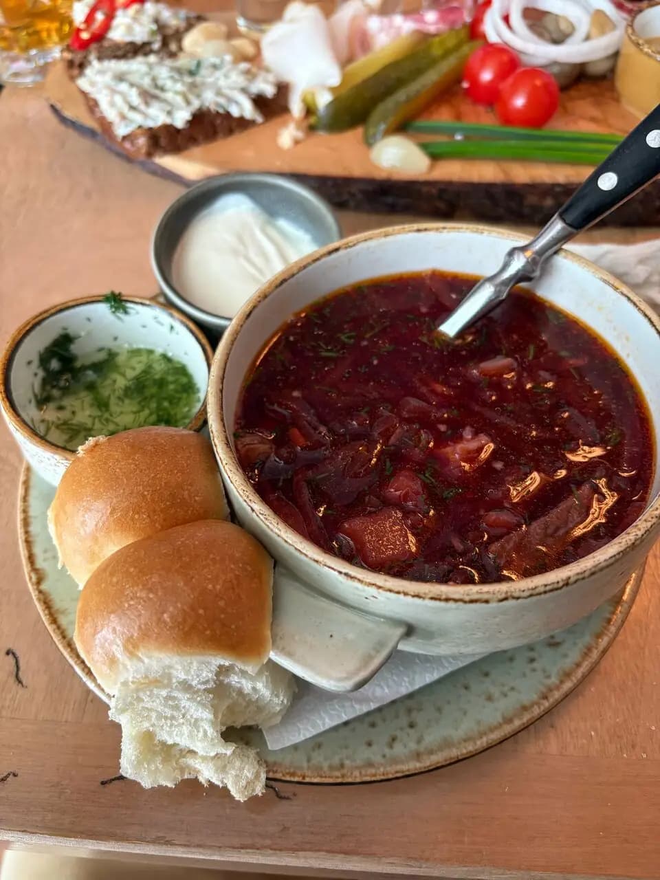 Борщ и сало