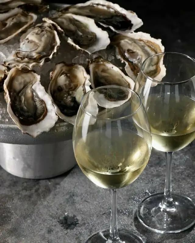 Мидийное место