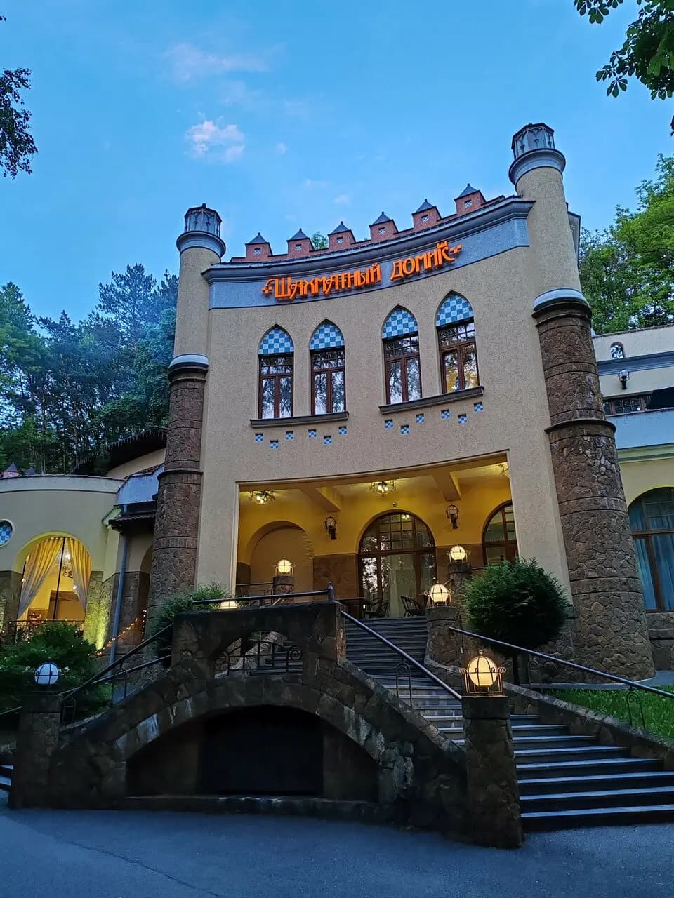 Шахматный домик