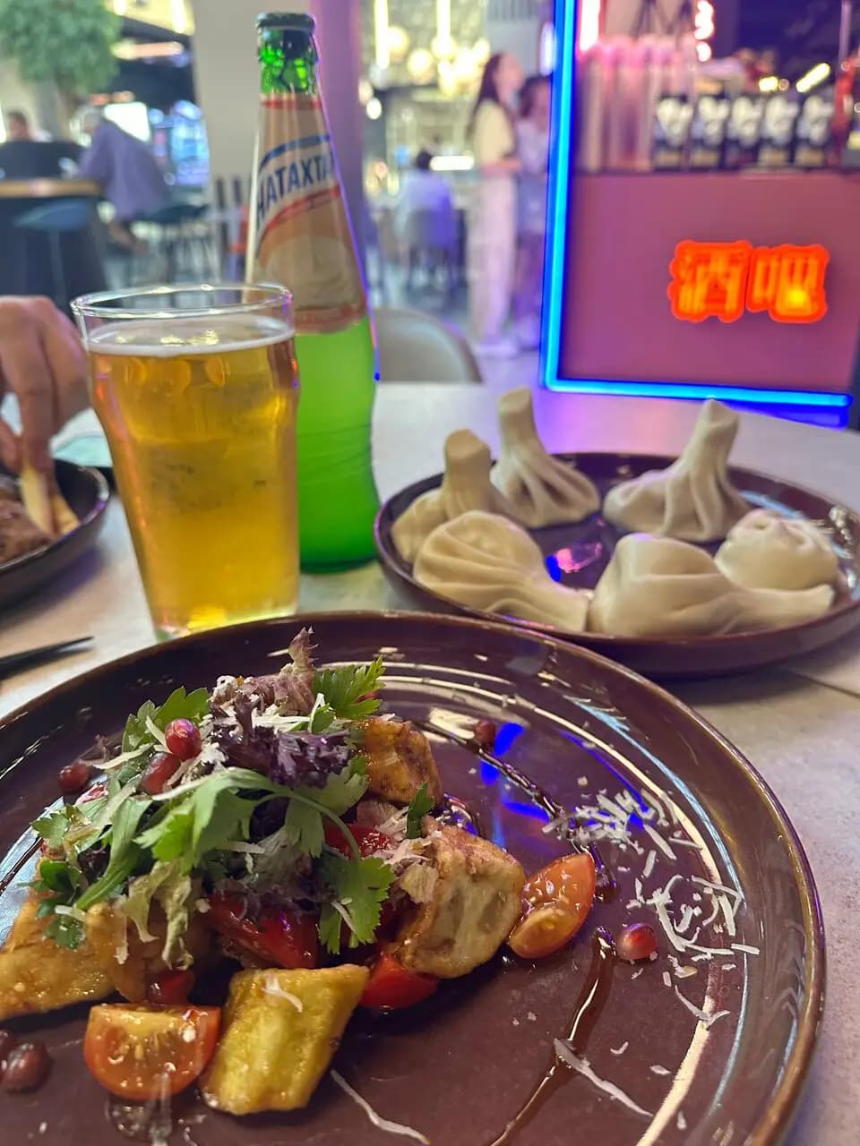 Хинкали уплетали