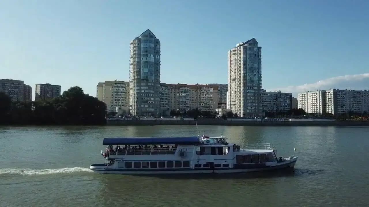 Теплоход Кубань