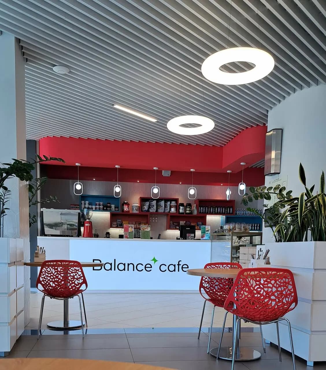 Balance cafe