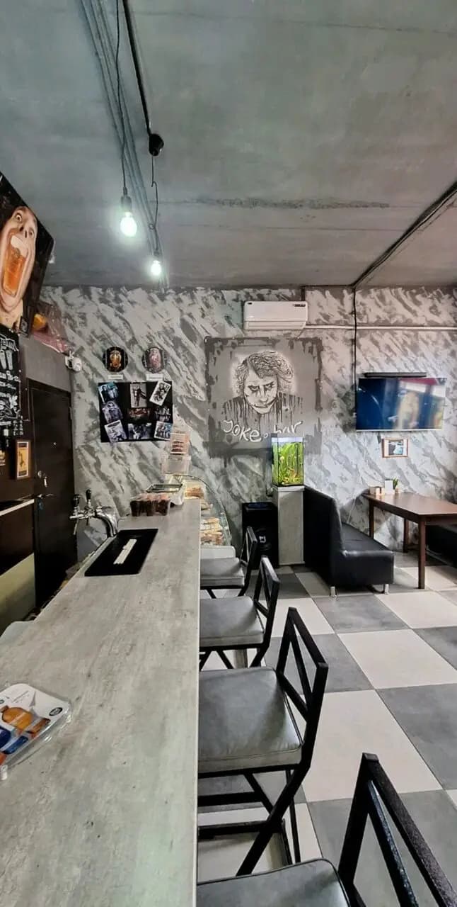 Joke Bar