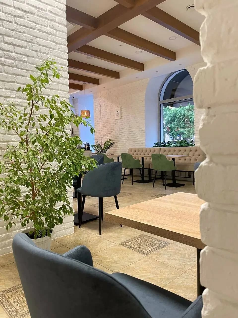 Нейкид Бранч