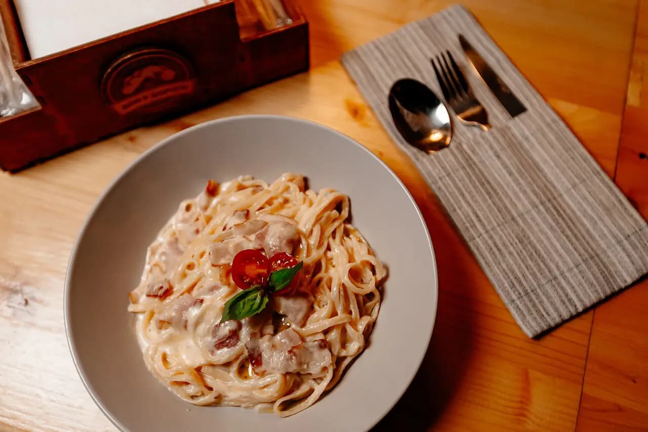 Дом у дороги