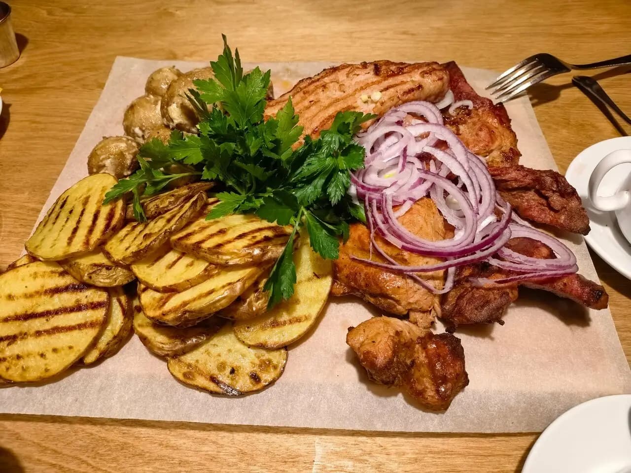 Берлога Гриль