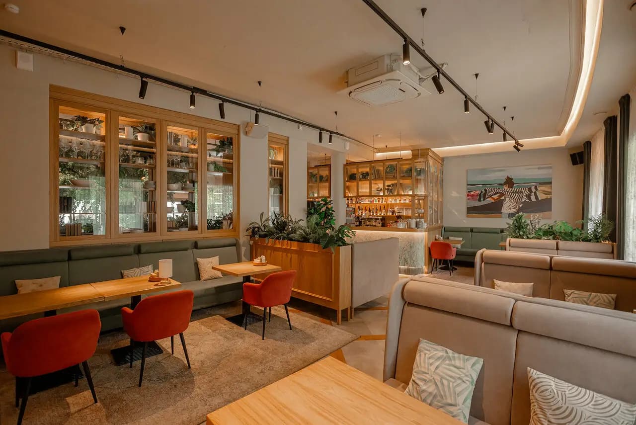 Своя компания