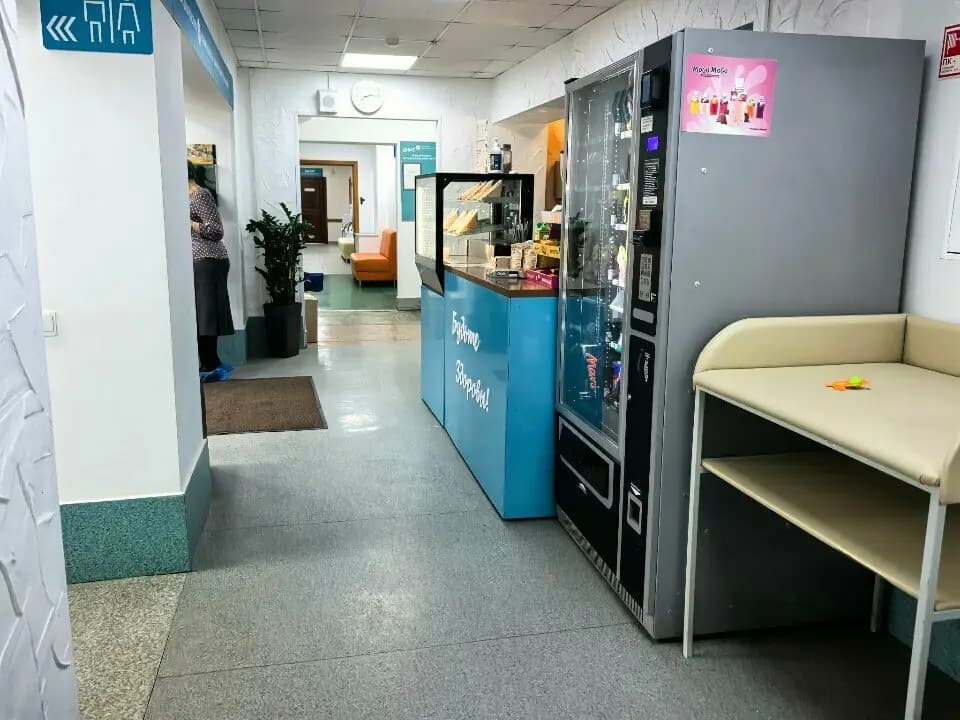 Coffee and food to go