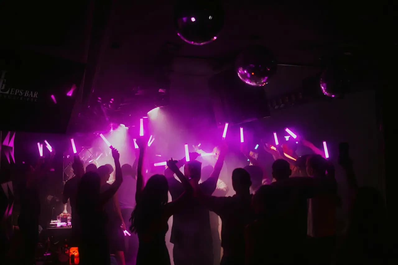Leps Bar