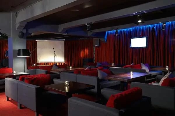 Ухо и медведь