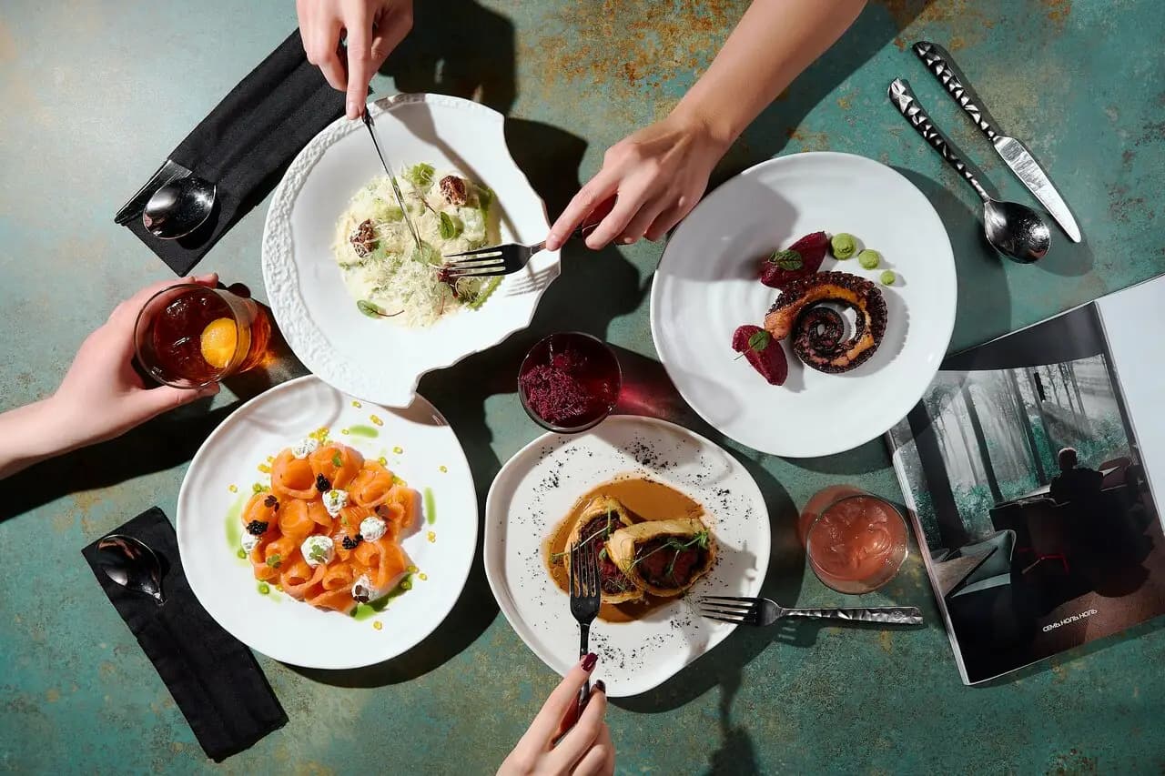 Семь. Ноль. Ноль