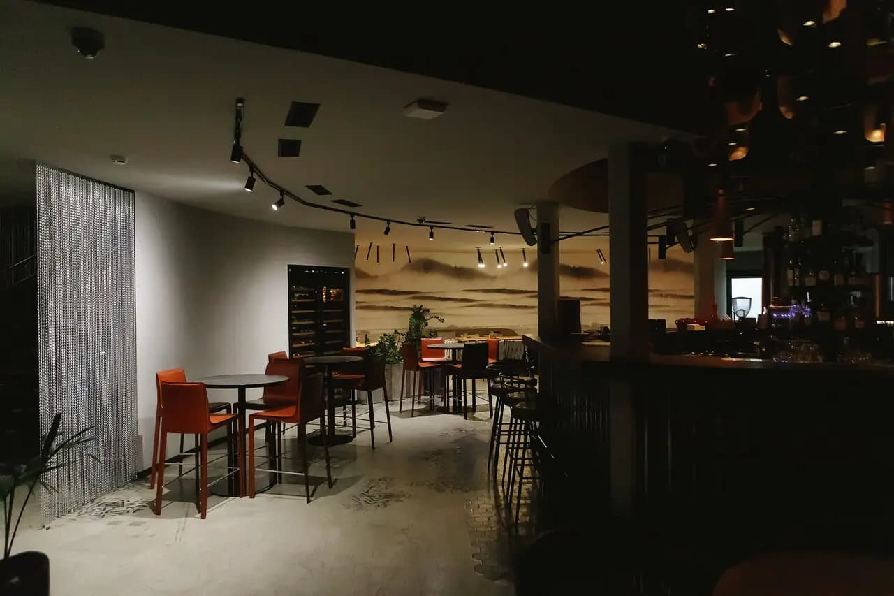 Семь. Ноль. Ноль