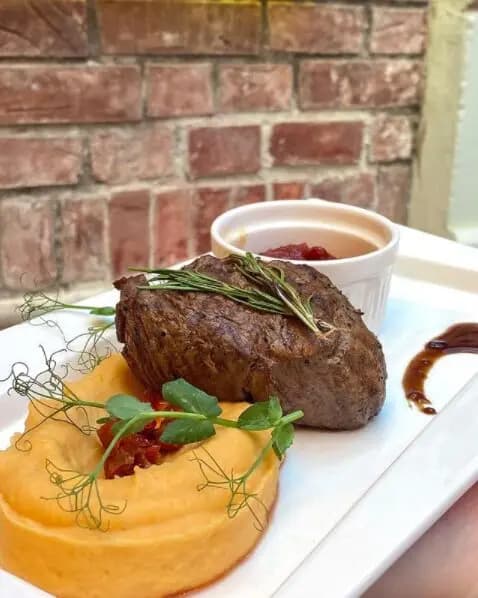 СтругановЪ