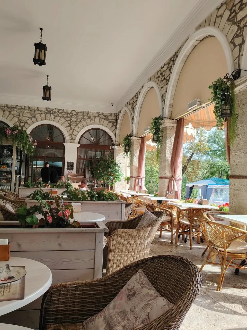 Академическая галерея