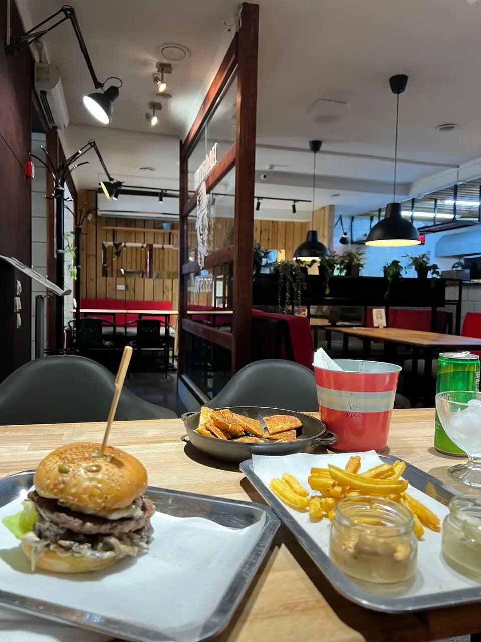 Штефан Бургер