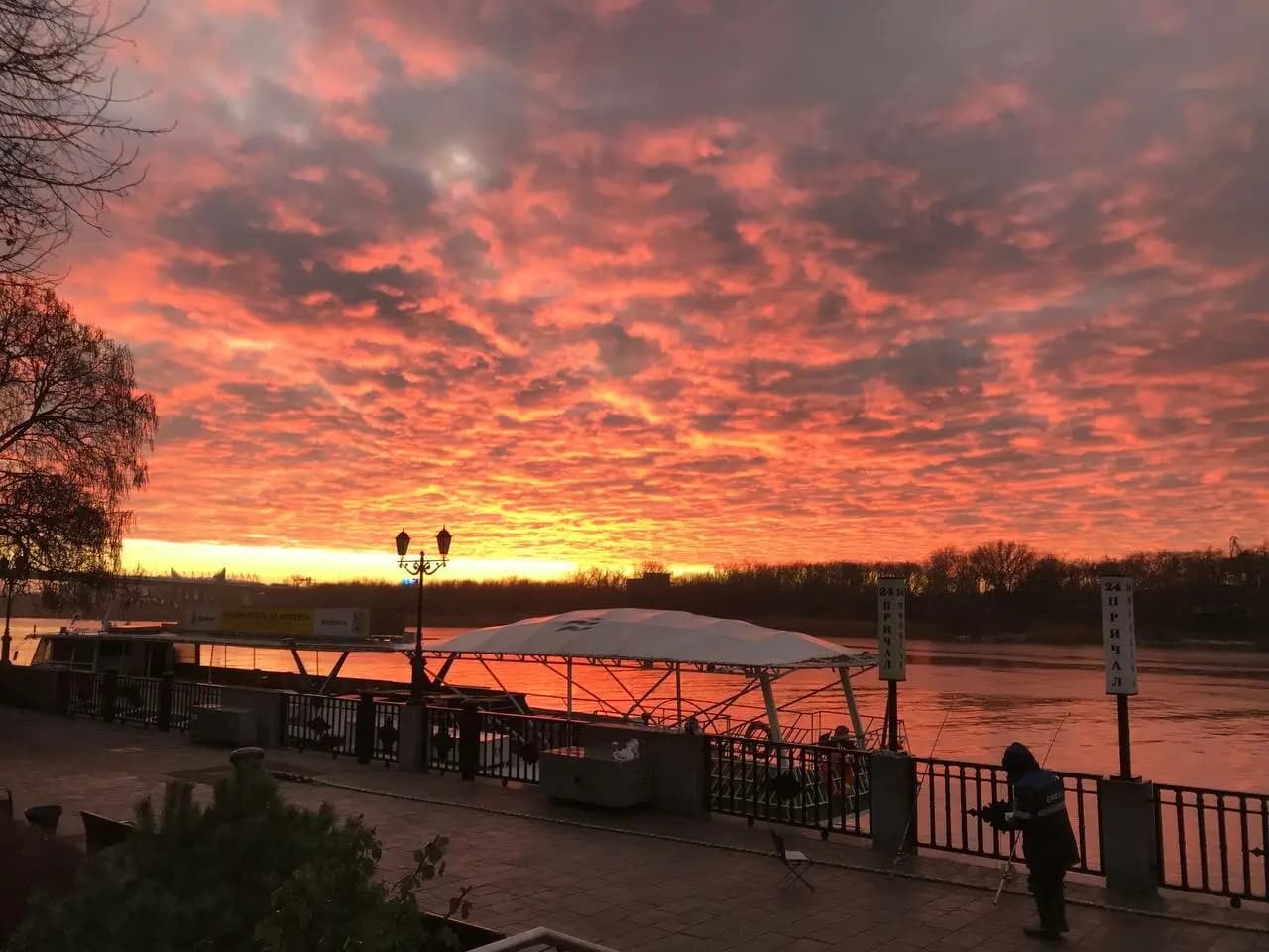 Surf Coffee X Right Coast