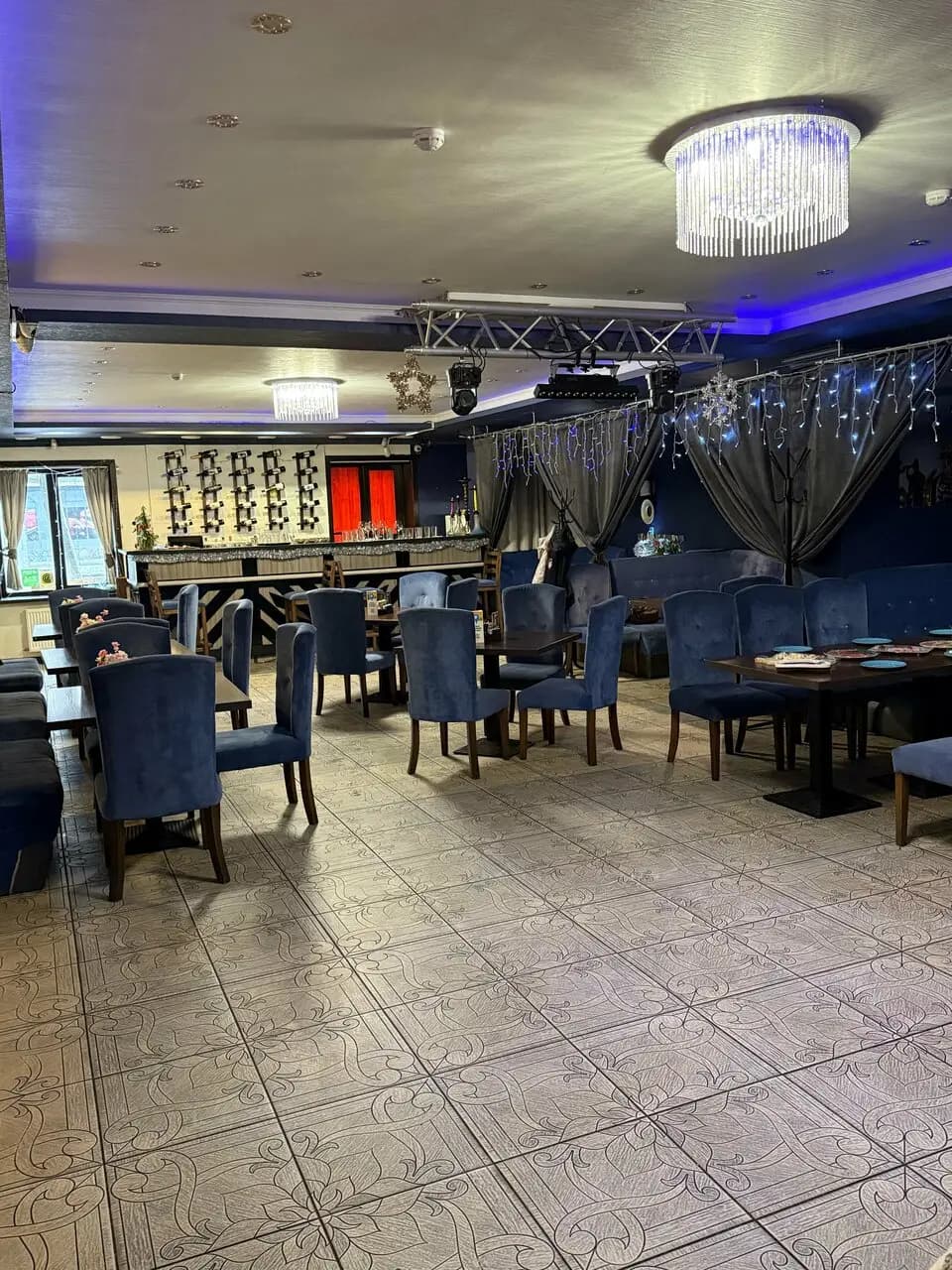 Знатный дворъ