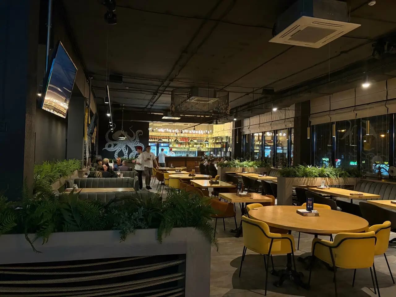 Вокруг Моря