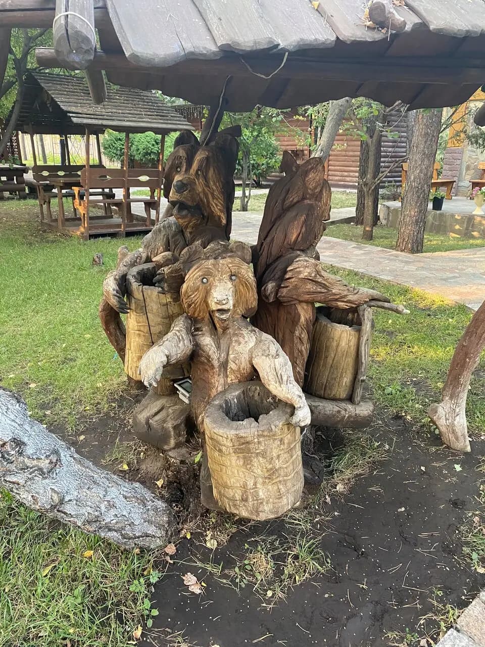 Три медведя