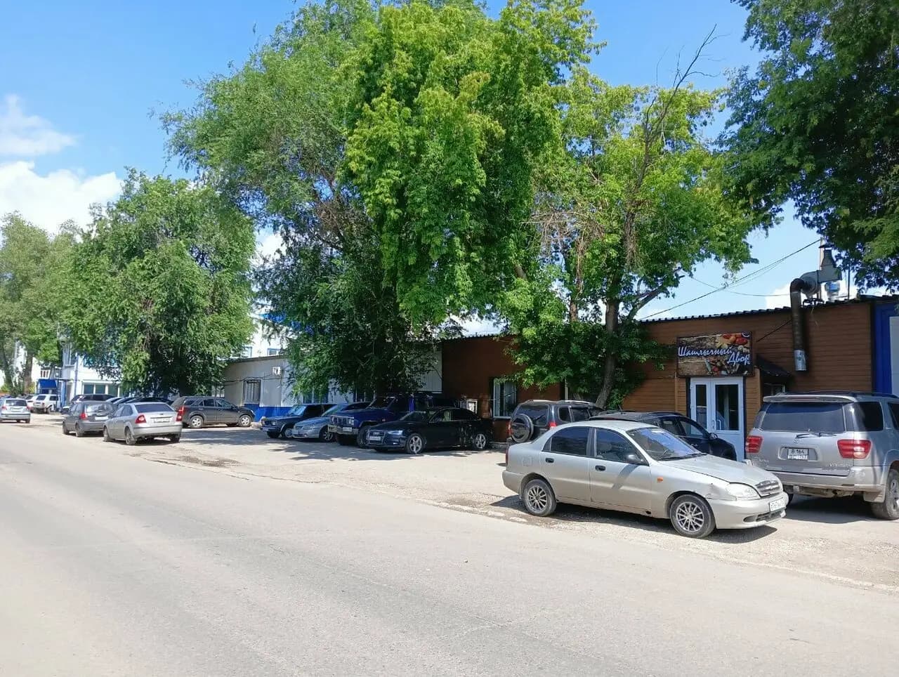 Шашлычный двор