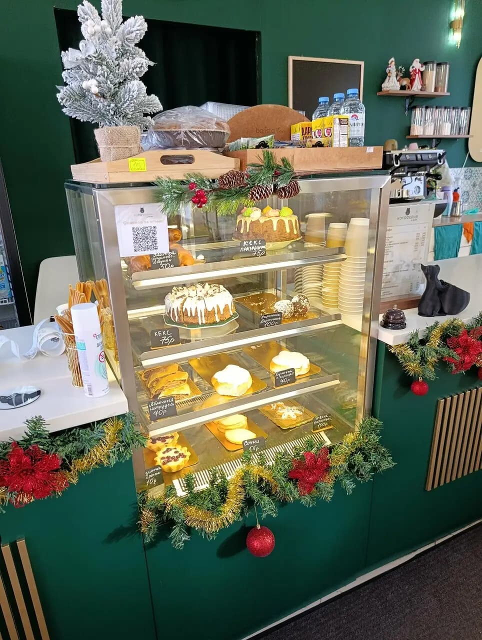 Котофейня у храма