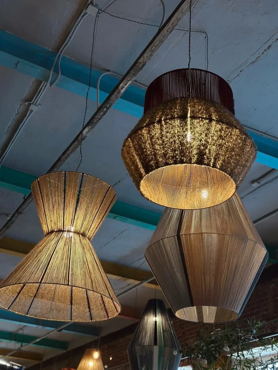 Переплетено