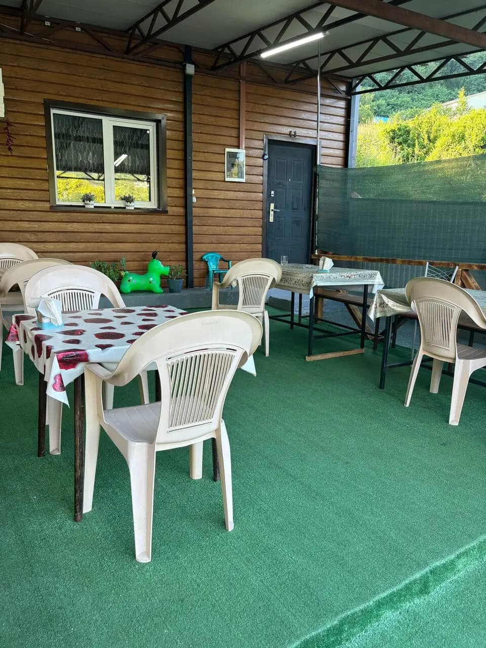 Шашлычный дворик