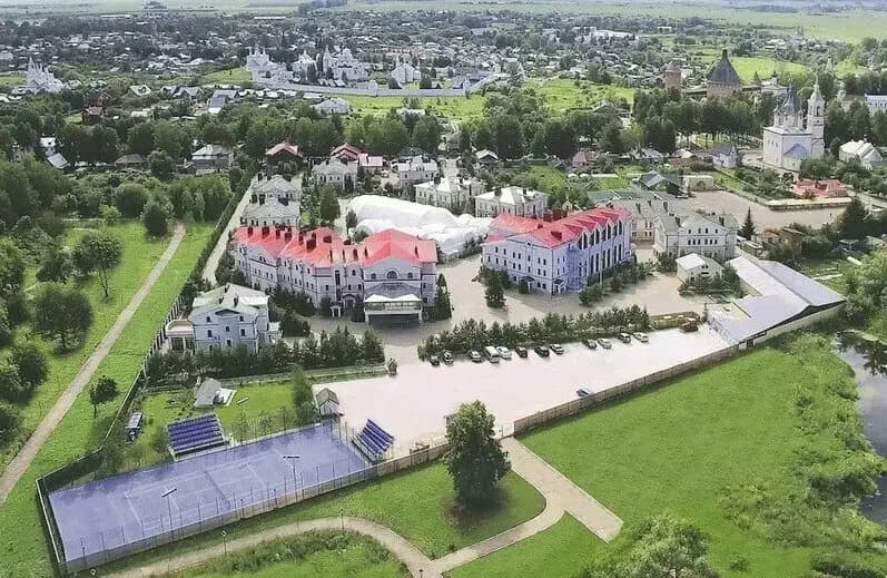 Театральный