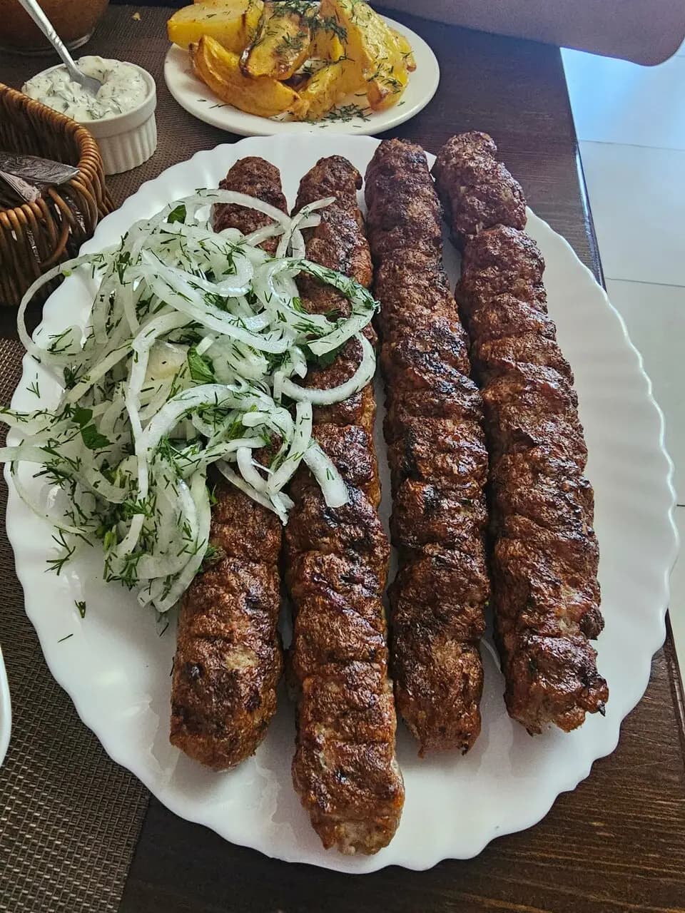 Шашлычный двор