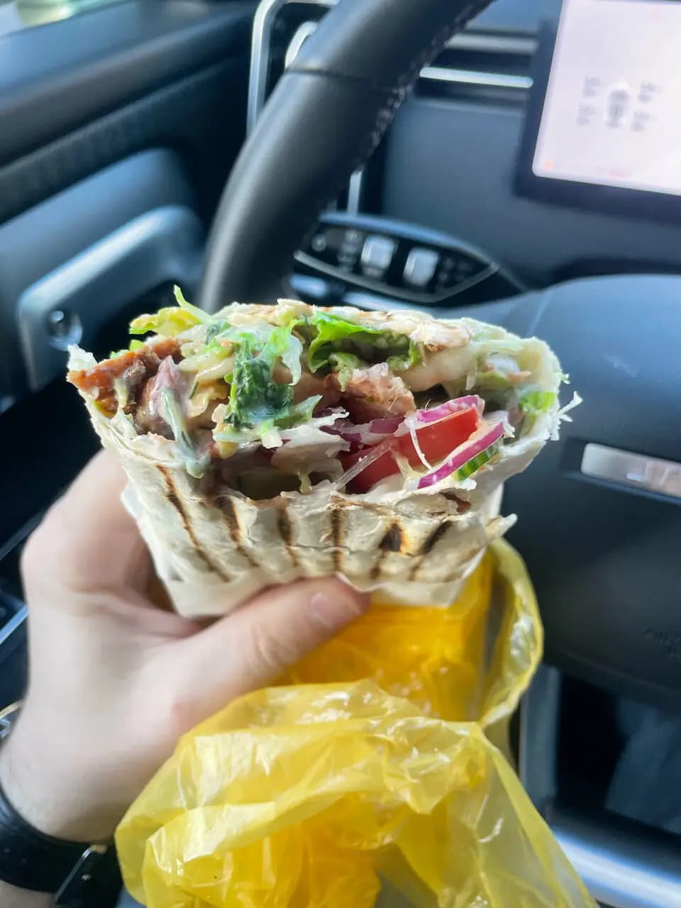 Шаурма, шашлык и пицца на углях