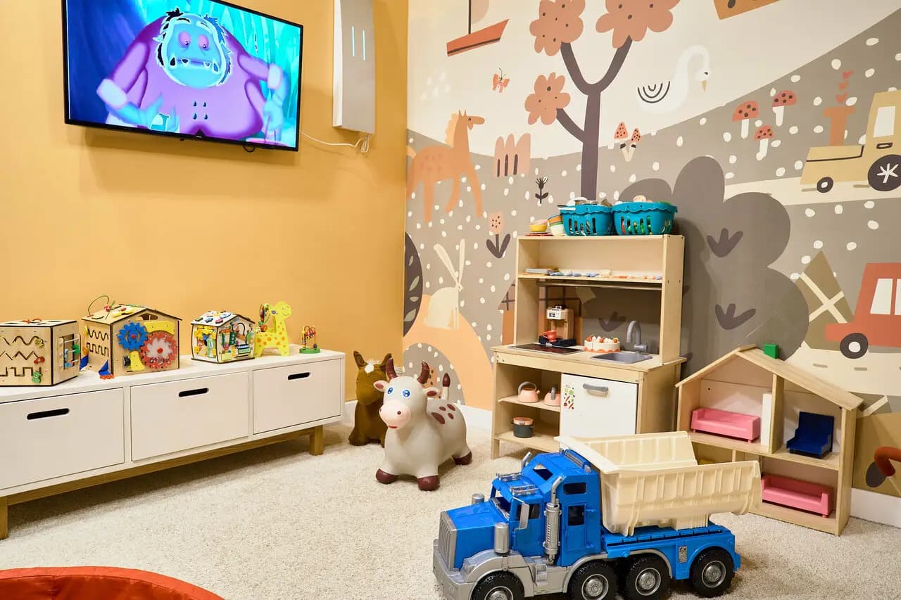 Своя компания