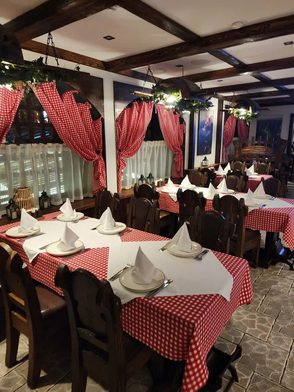 Сербская таверна