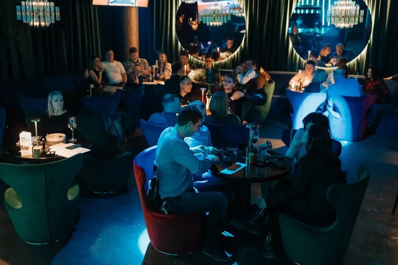 Буду Поздно