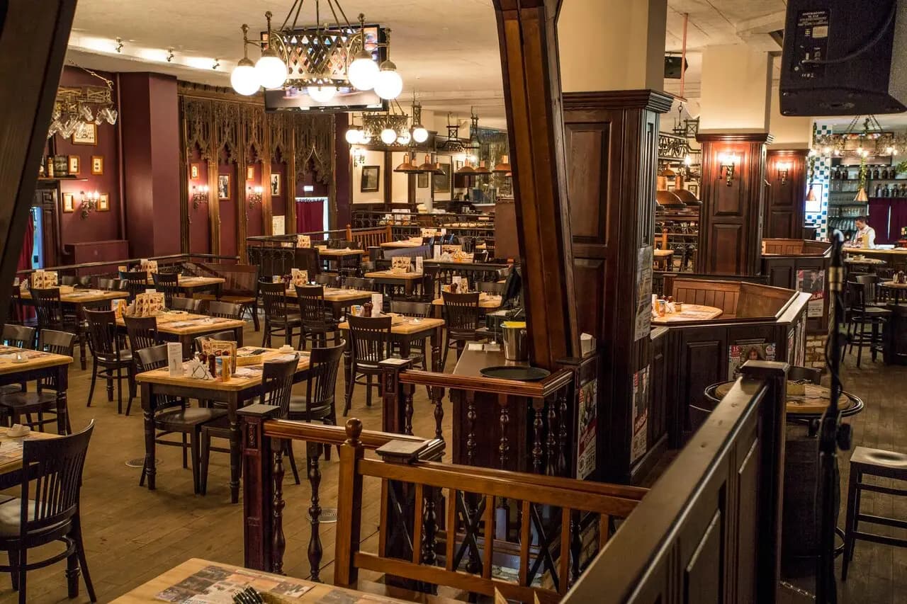 Максимилианс