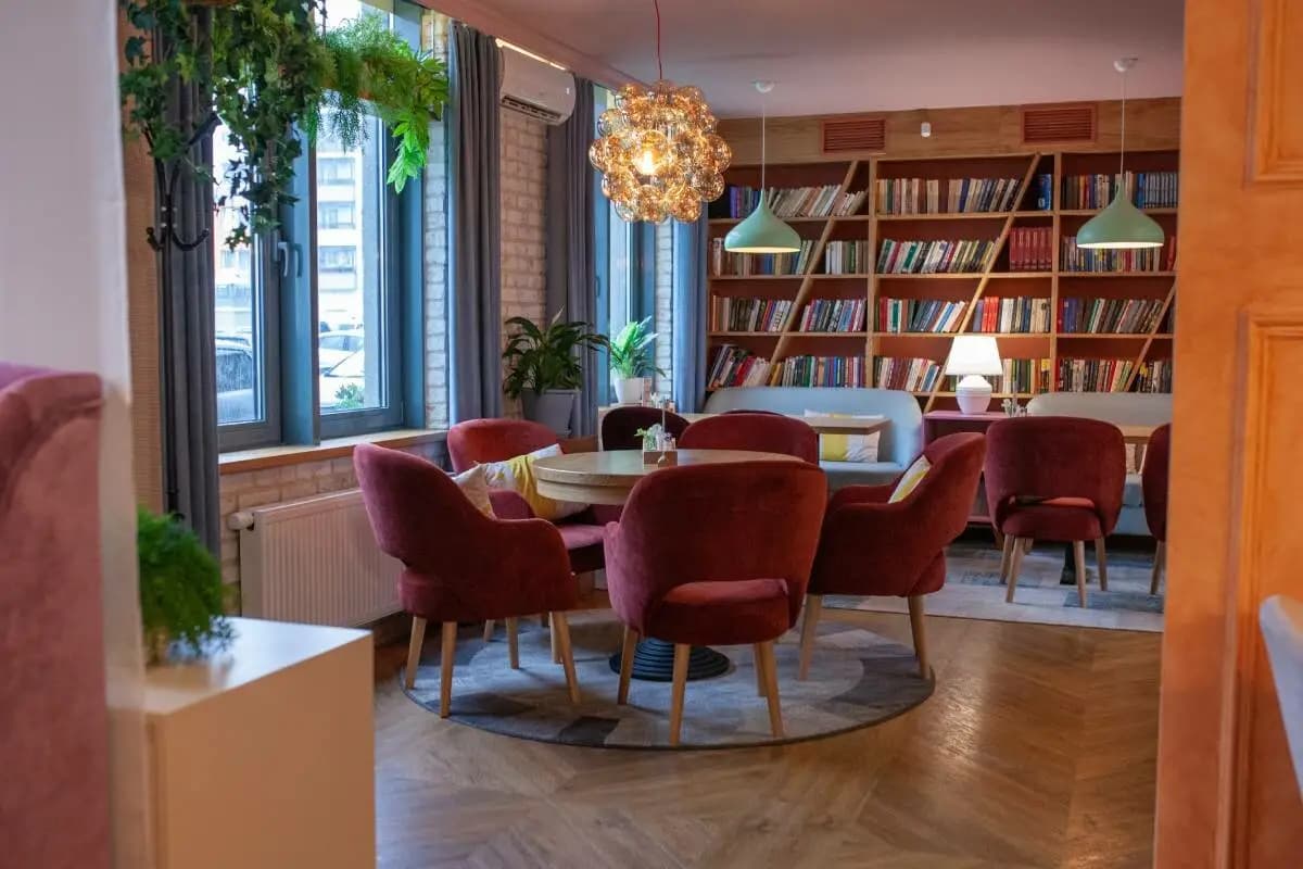 Своя компания