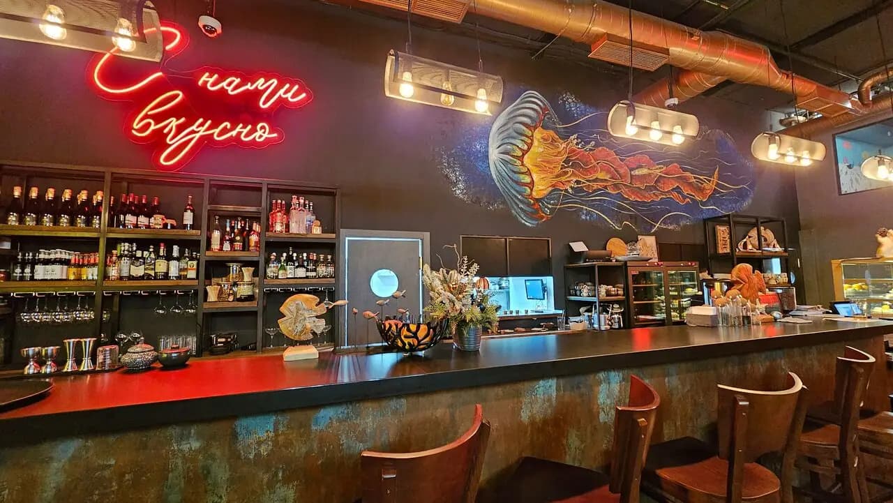 Плавники и Клешни