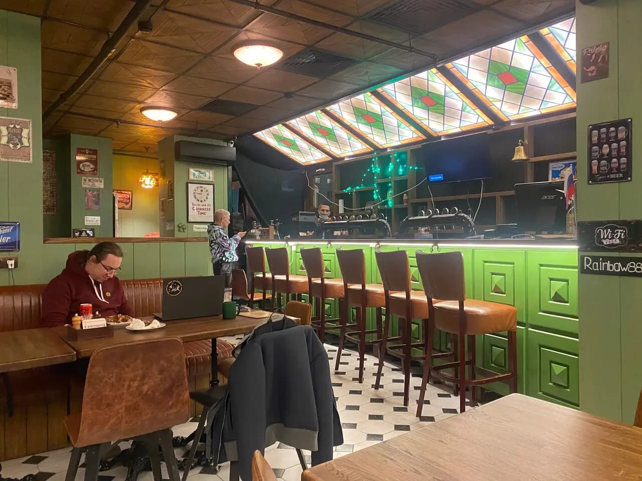 Рейнбоу Паб