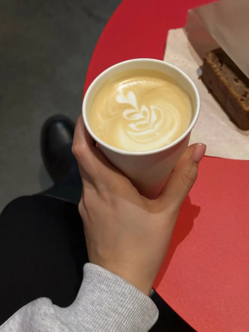 Человек и пароход